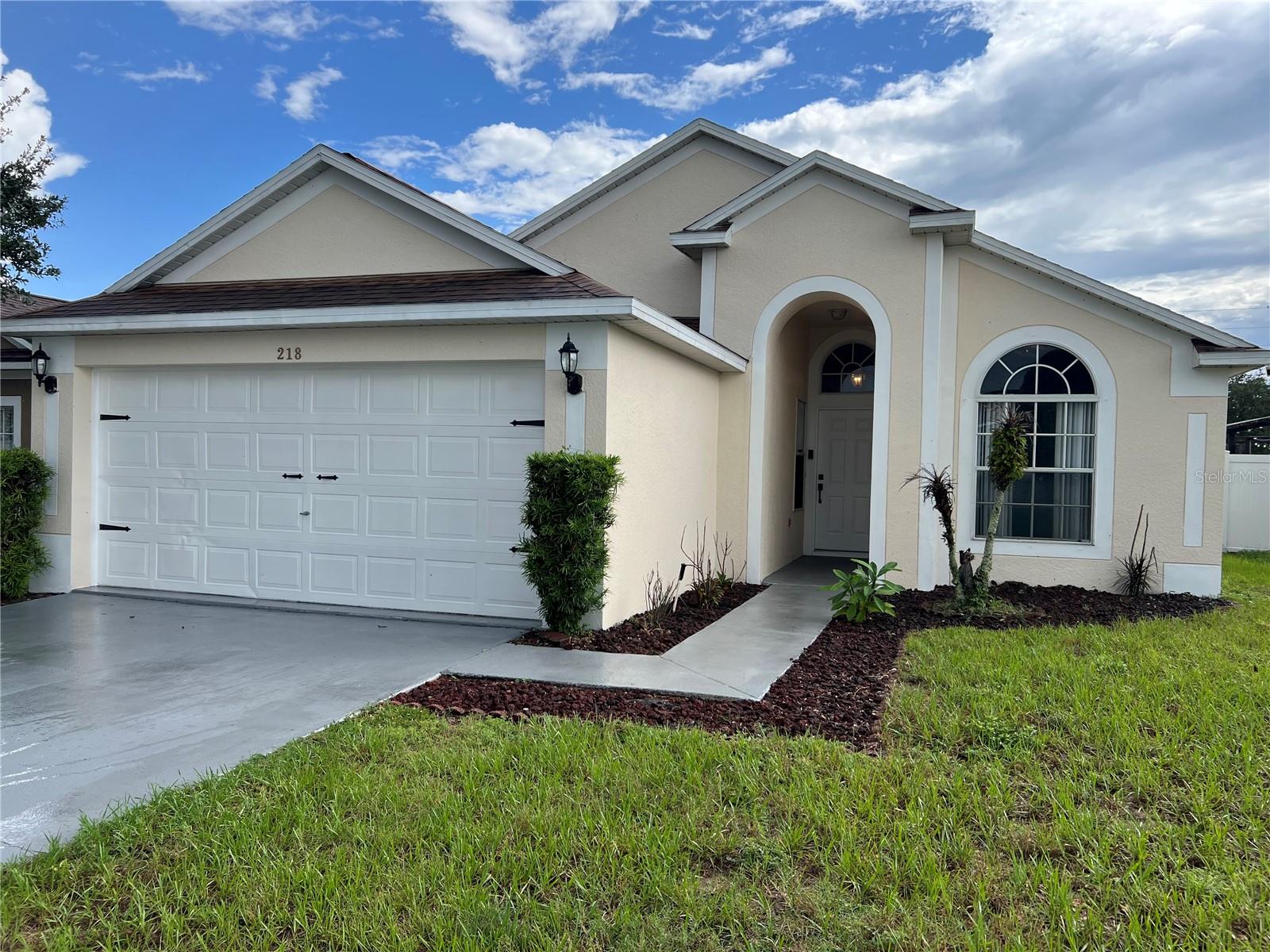 Listing photo for 218 Royal Ridge Dr