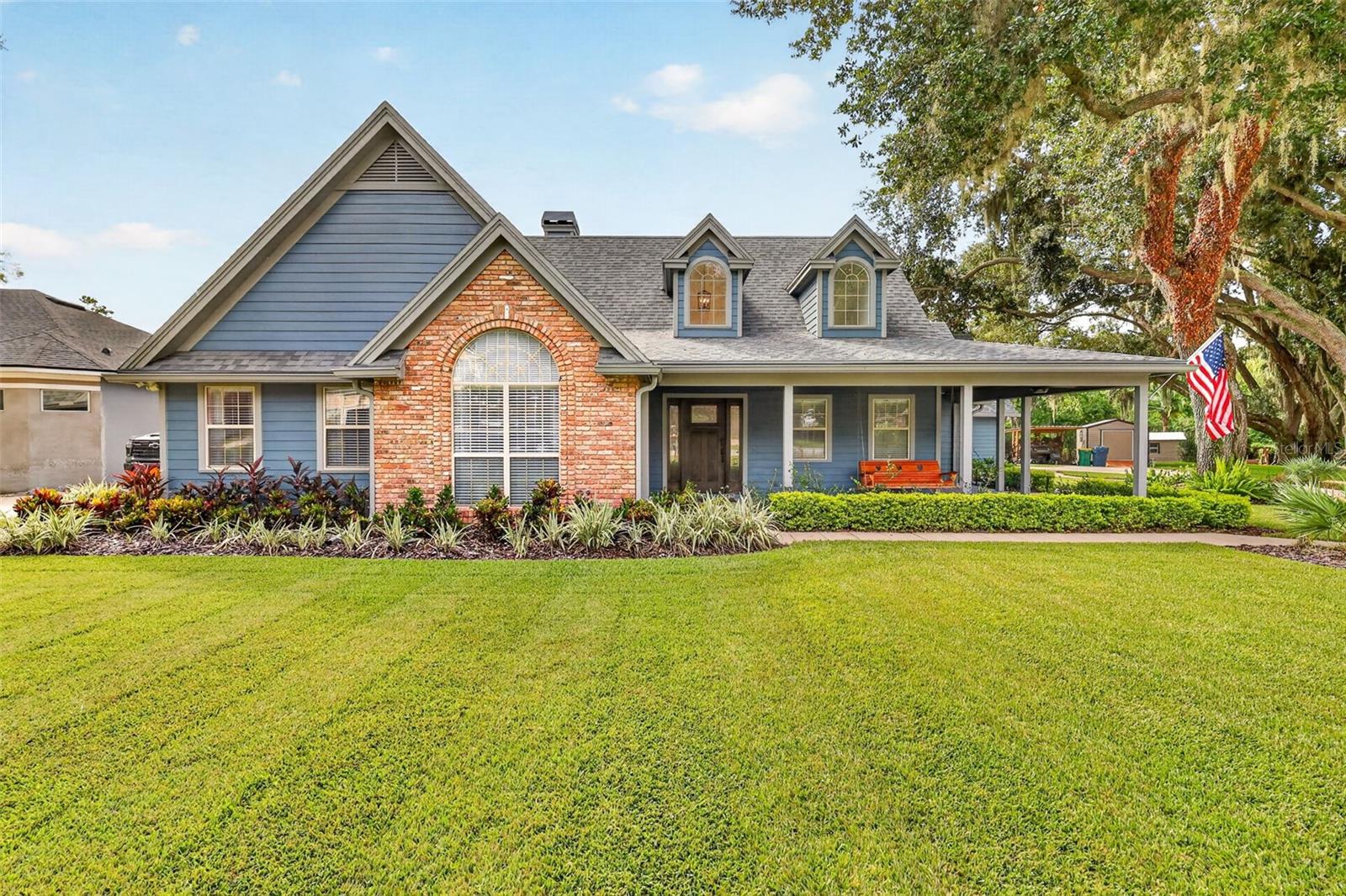 Listing photo 1 for 267 Reserve Dr
