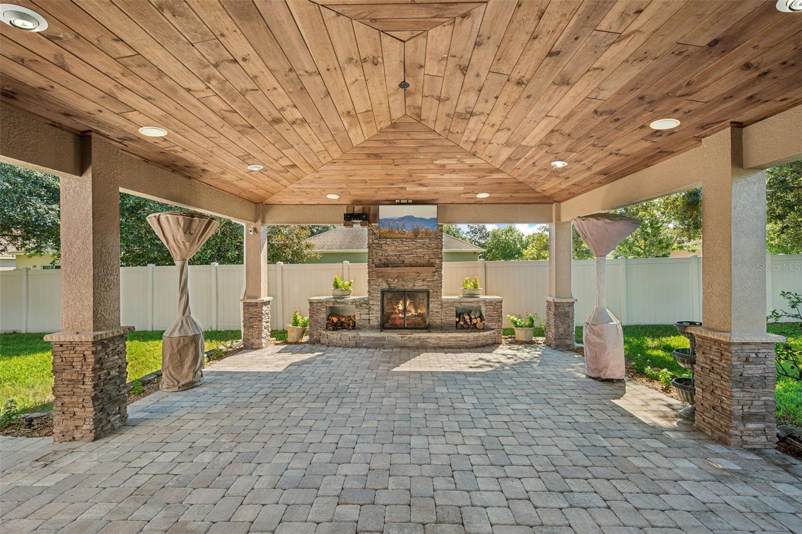 Listing photo 1 for 30412 Tokara Ter