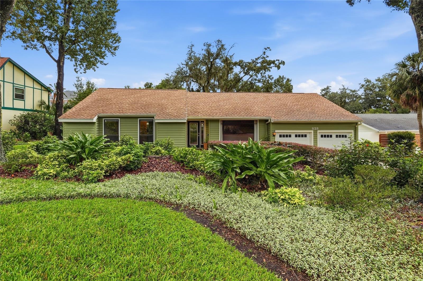 Listing photo 1 for 828 Brookwood Dr