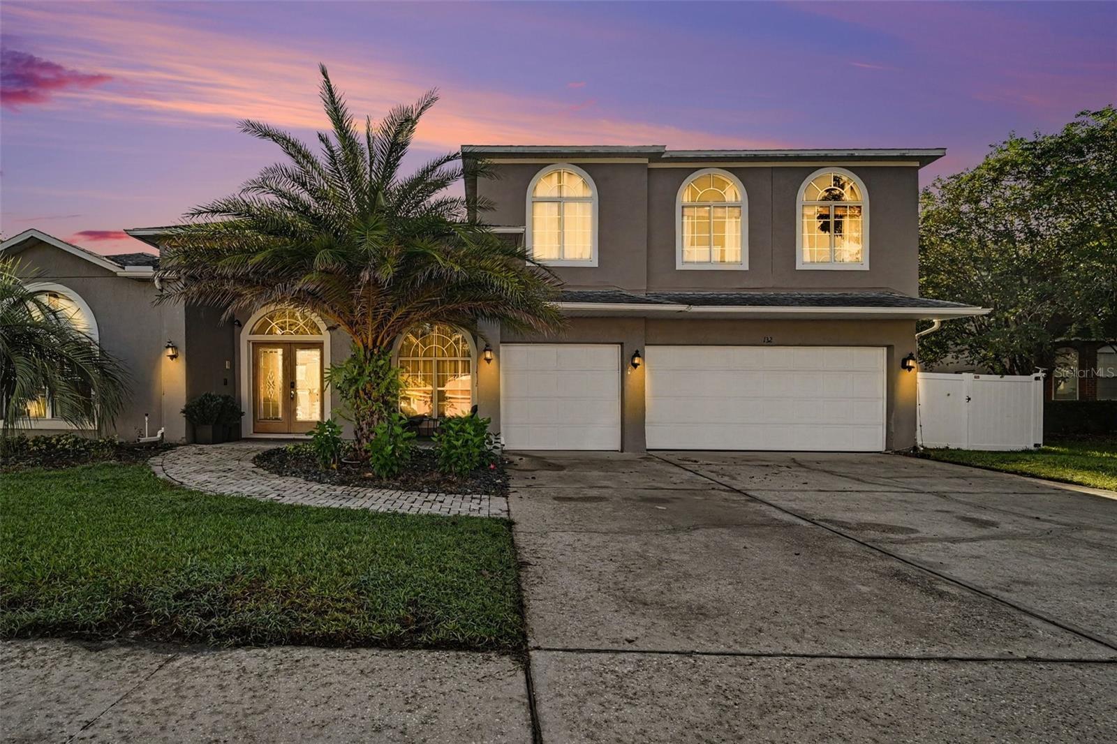 1325 TALL MAPLE LOOP