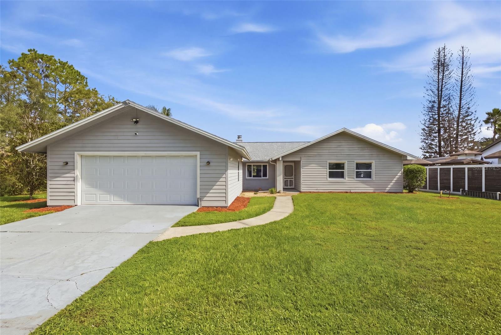 Listing photo 2 for 645 Deer Run Ct