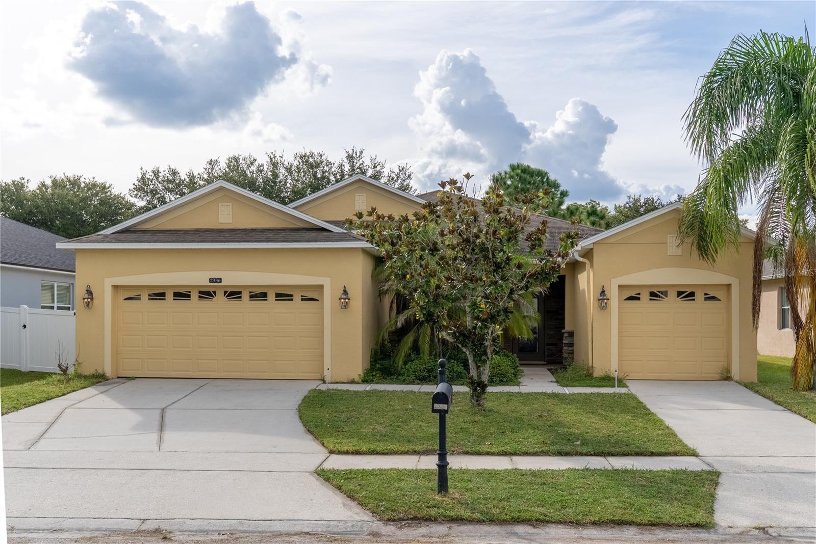 Listing photo for 2336 Crosston Cir