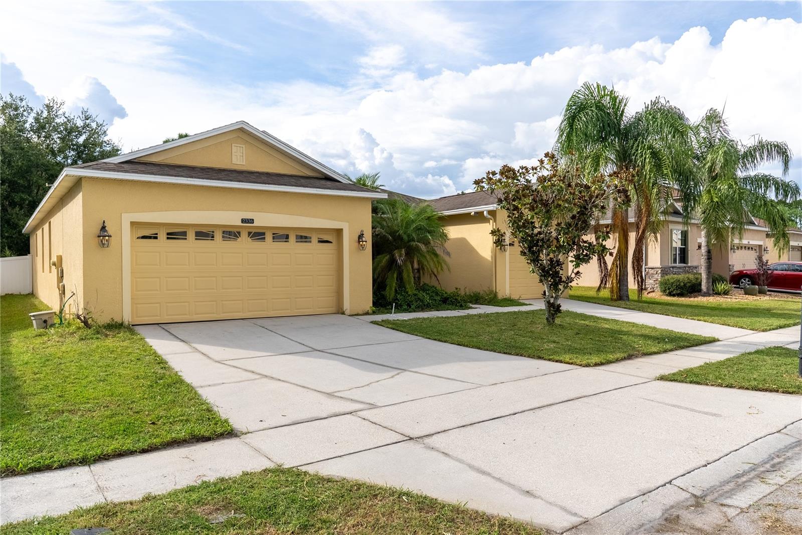 Listing photo 3 for 2336 Crosston Cir