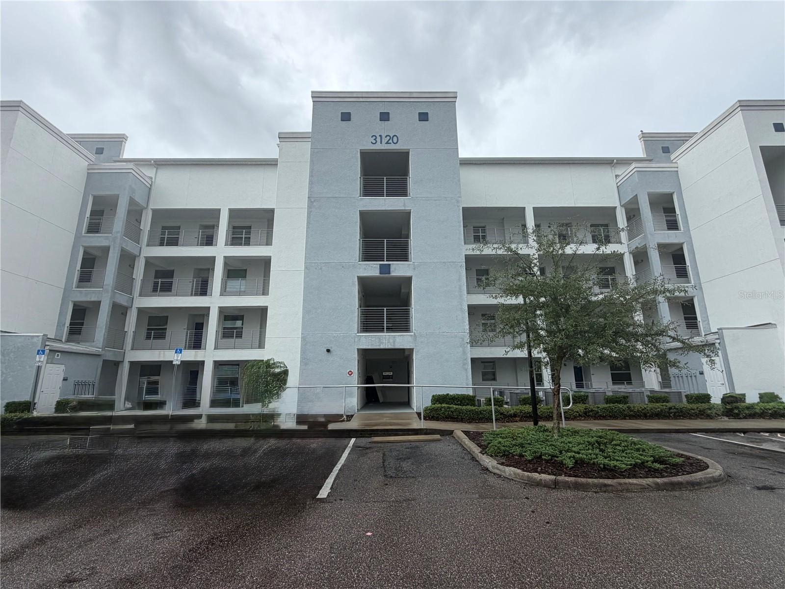 3120 PARADOX CIRCLE Unit 307