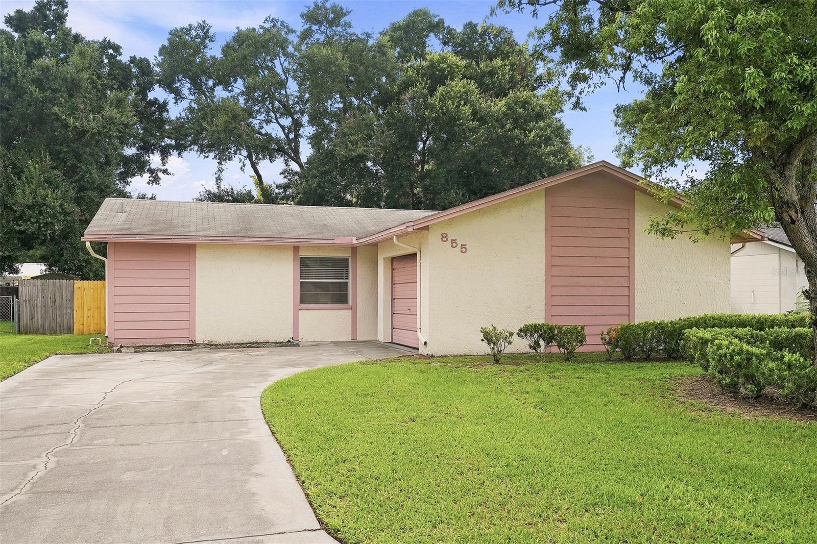 Listing photo 1 for 855 Killearn Blvd