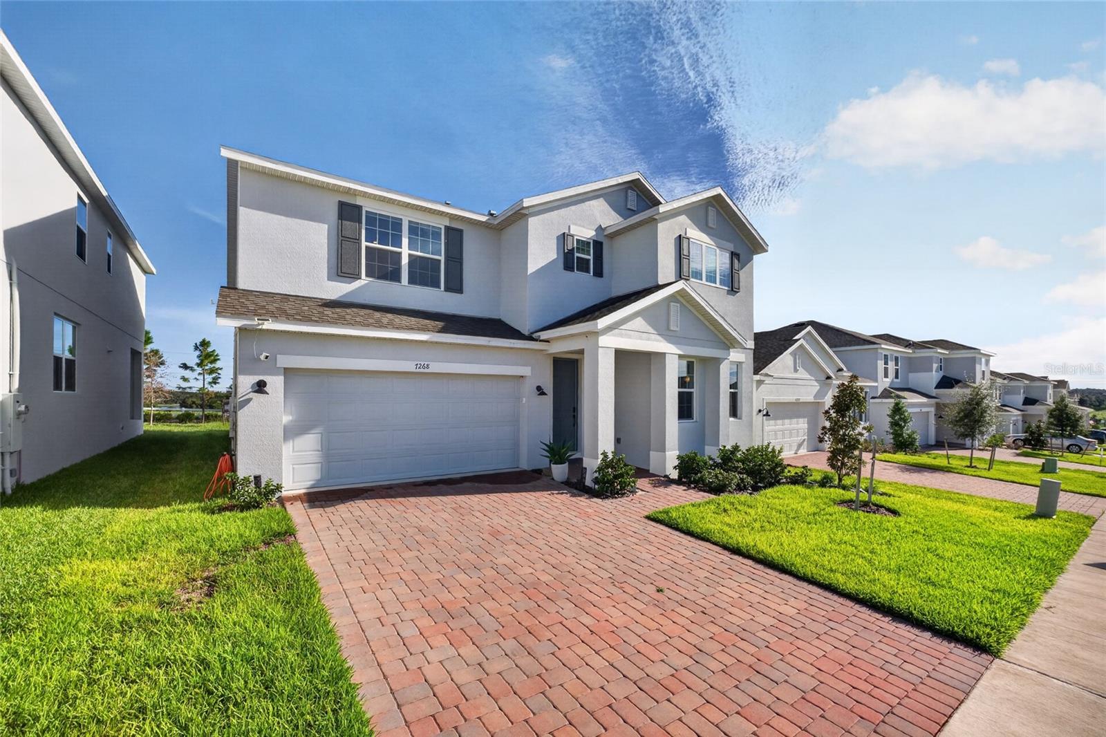 Listing photo 1 for 7268 Rolling Leaf Rd