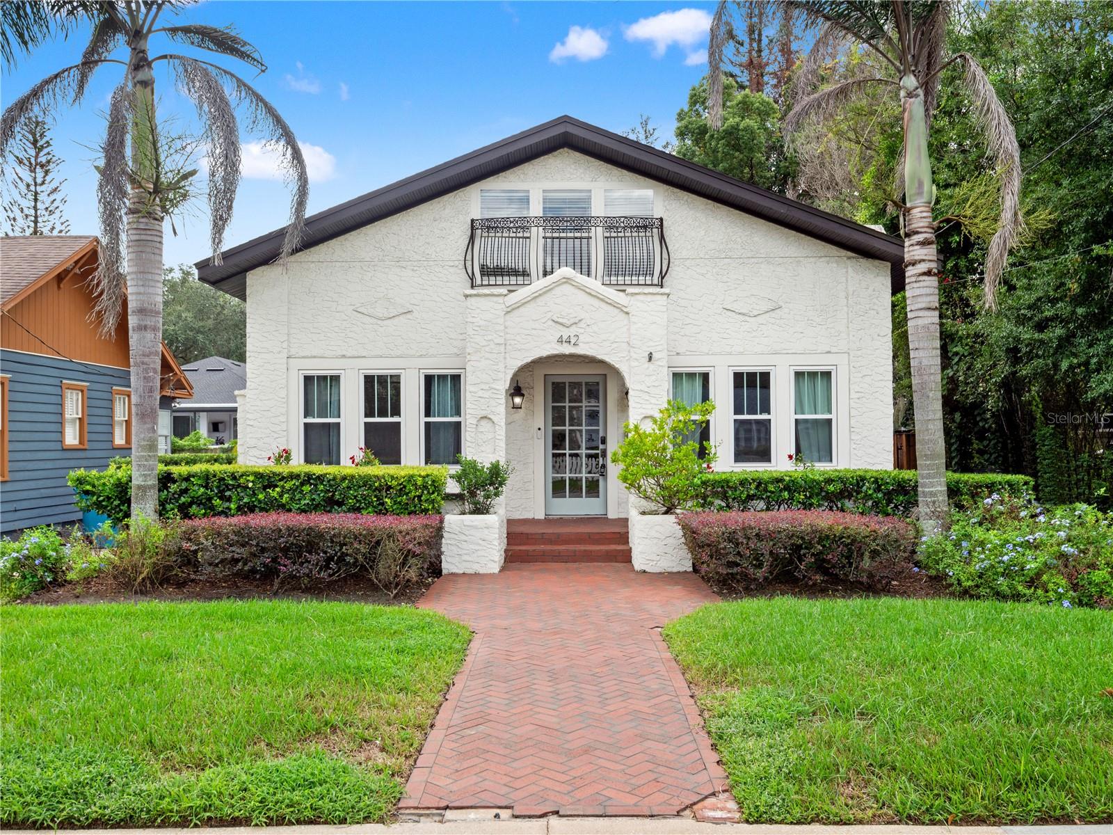 442 BRIERCLIFF DRIVE
