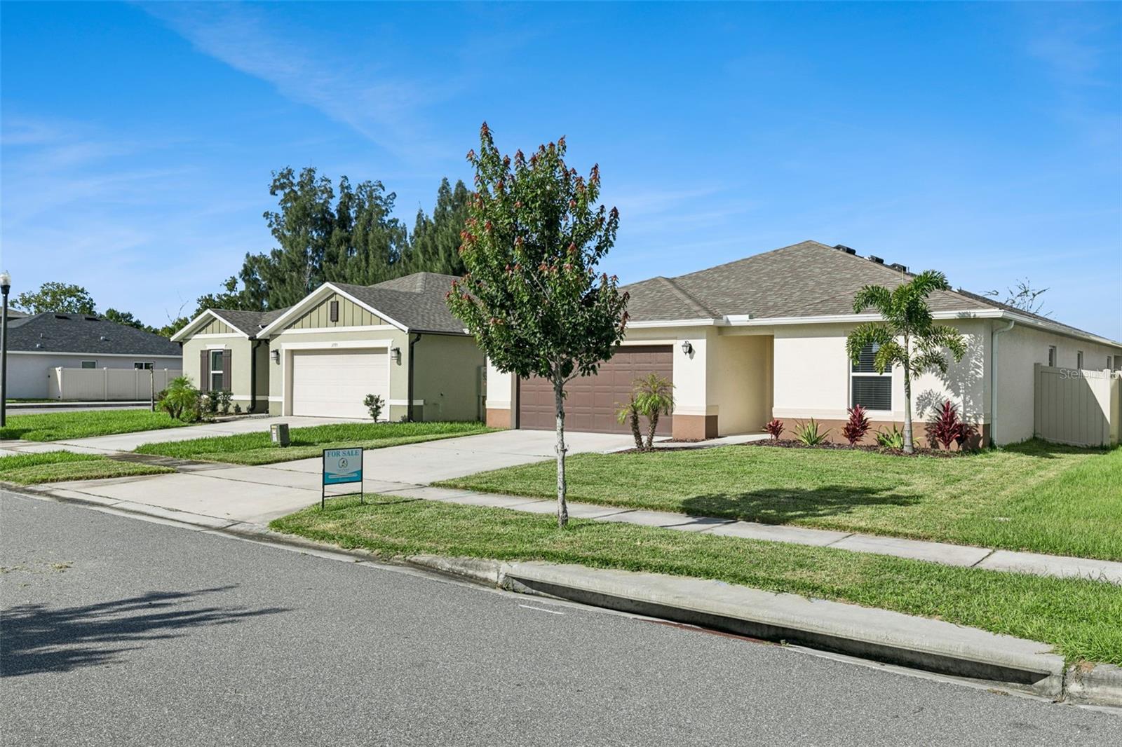Listing photo 3 for 3799 Whitetail Ct