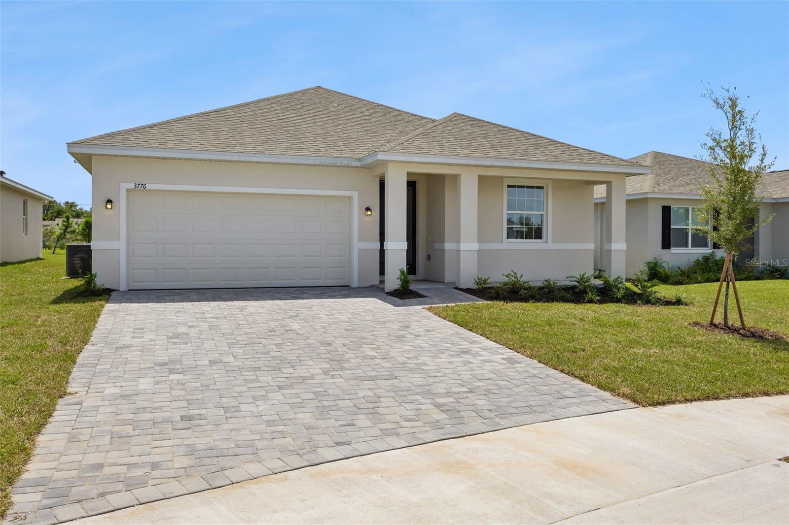 Listing photo 1 for 3776 Watercliff Cir