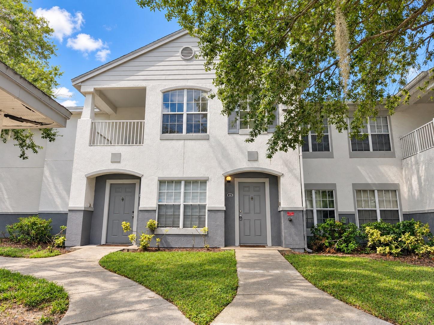 Listing photo 1 for 4336 S Kirkman Rd #704