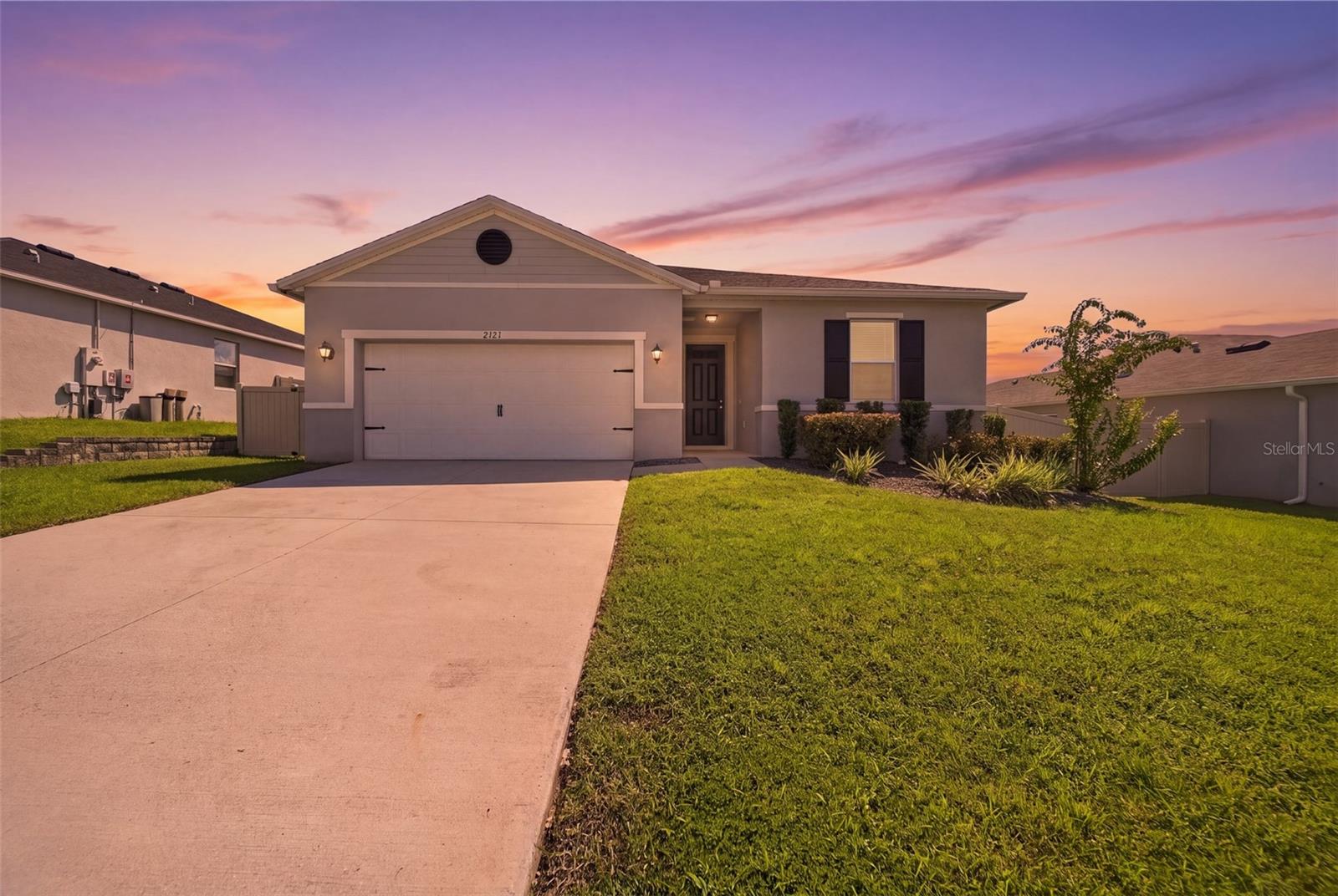 Listing photo 2 for 2121 Malbec Ct