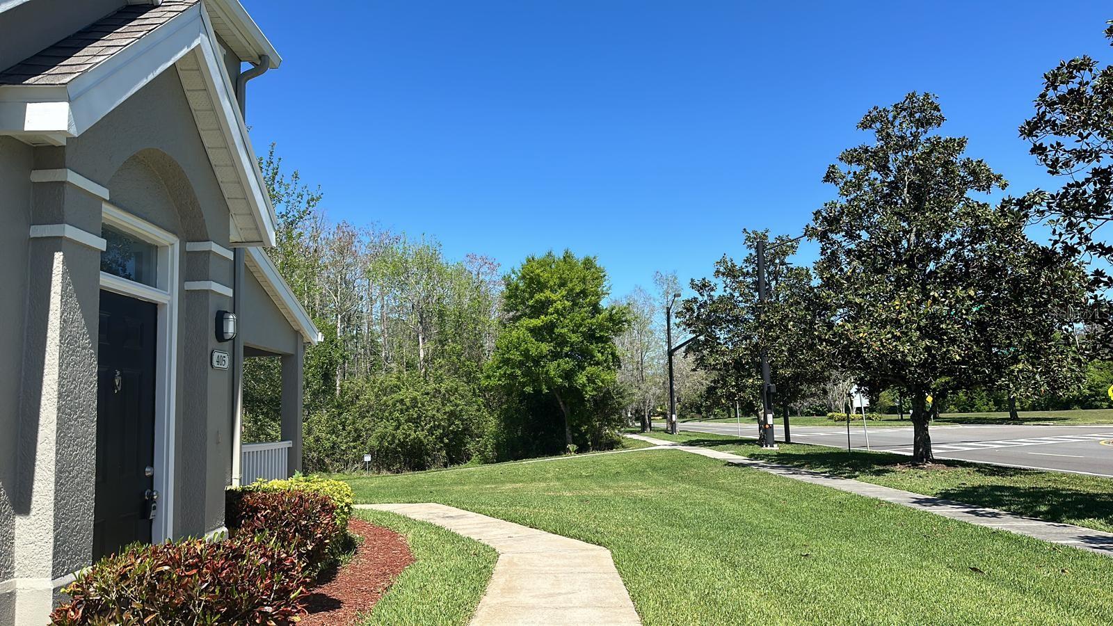 Listing photo 2 for 9149 Lee Vista Blvd #405