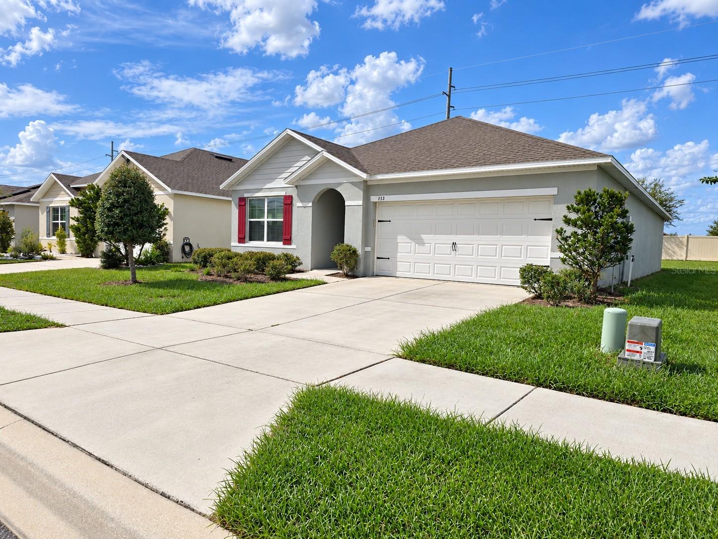 Listing photo 1 for 153 Sofia Ln