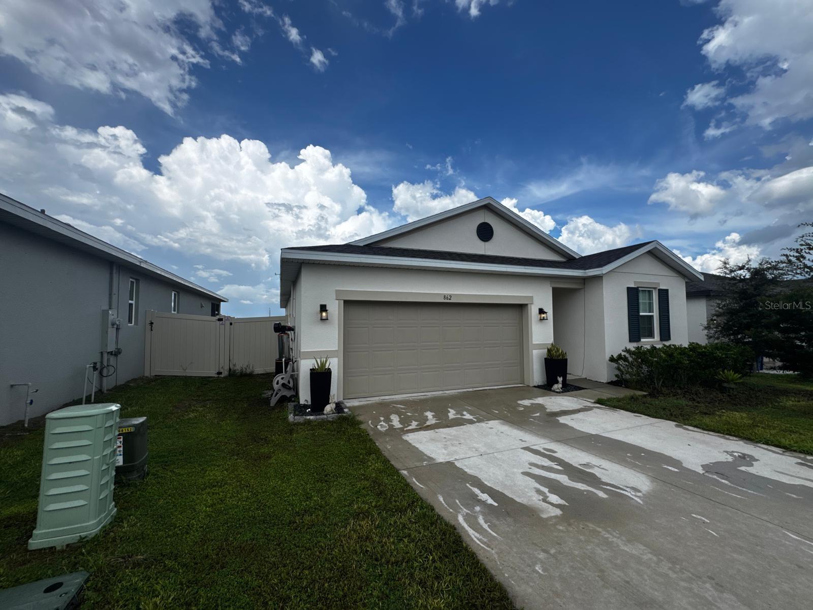 Listing photo for 862 Ballantyne Dr