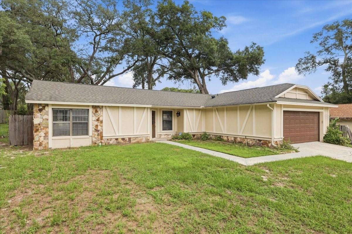 Listing photo 1 for 5045 Catspaw Ct