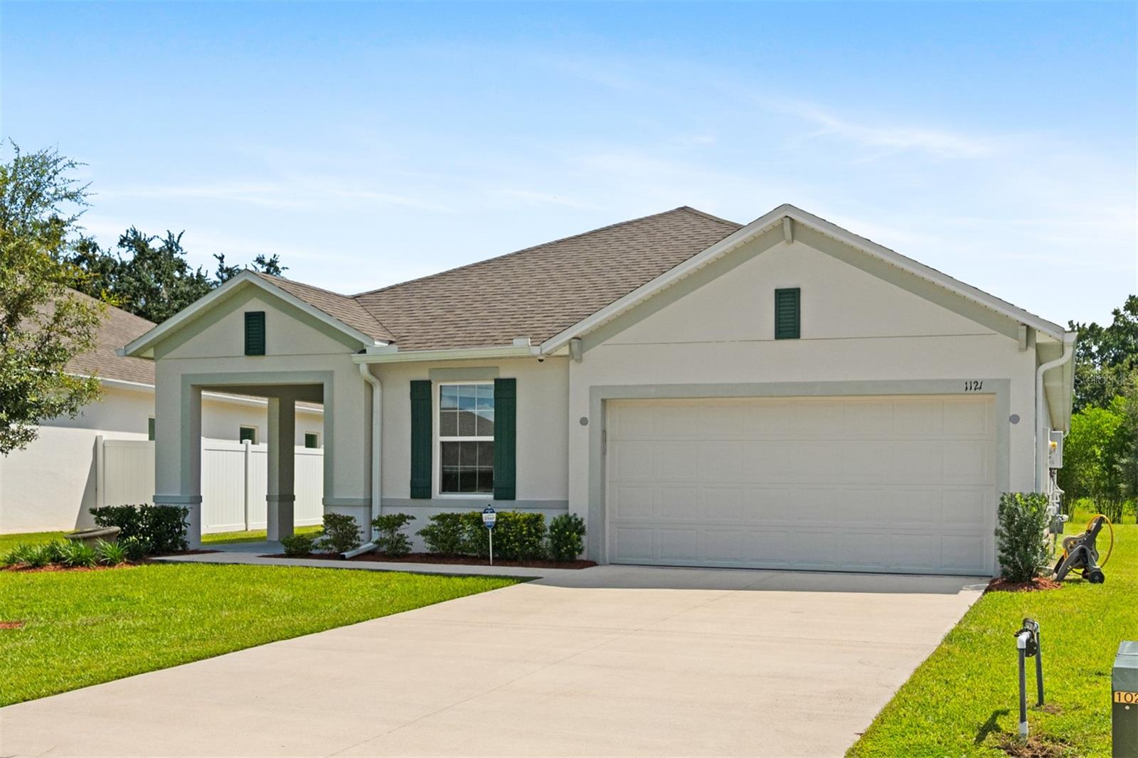 Listing photo 2 for 1121 Bradford Ridge