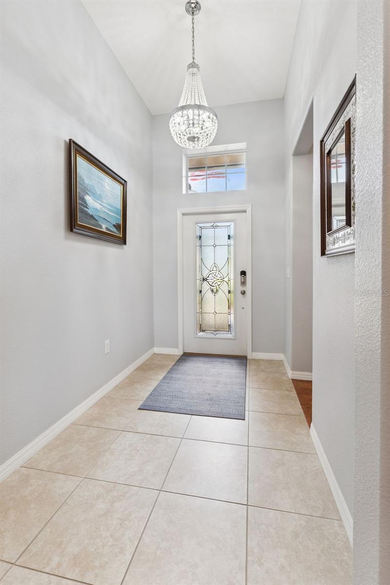 Listing photo 3 for 3541 Raleigh Dr