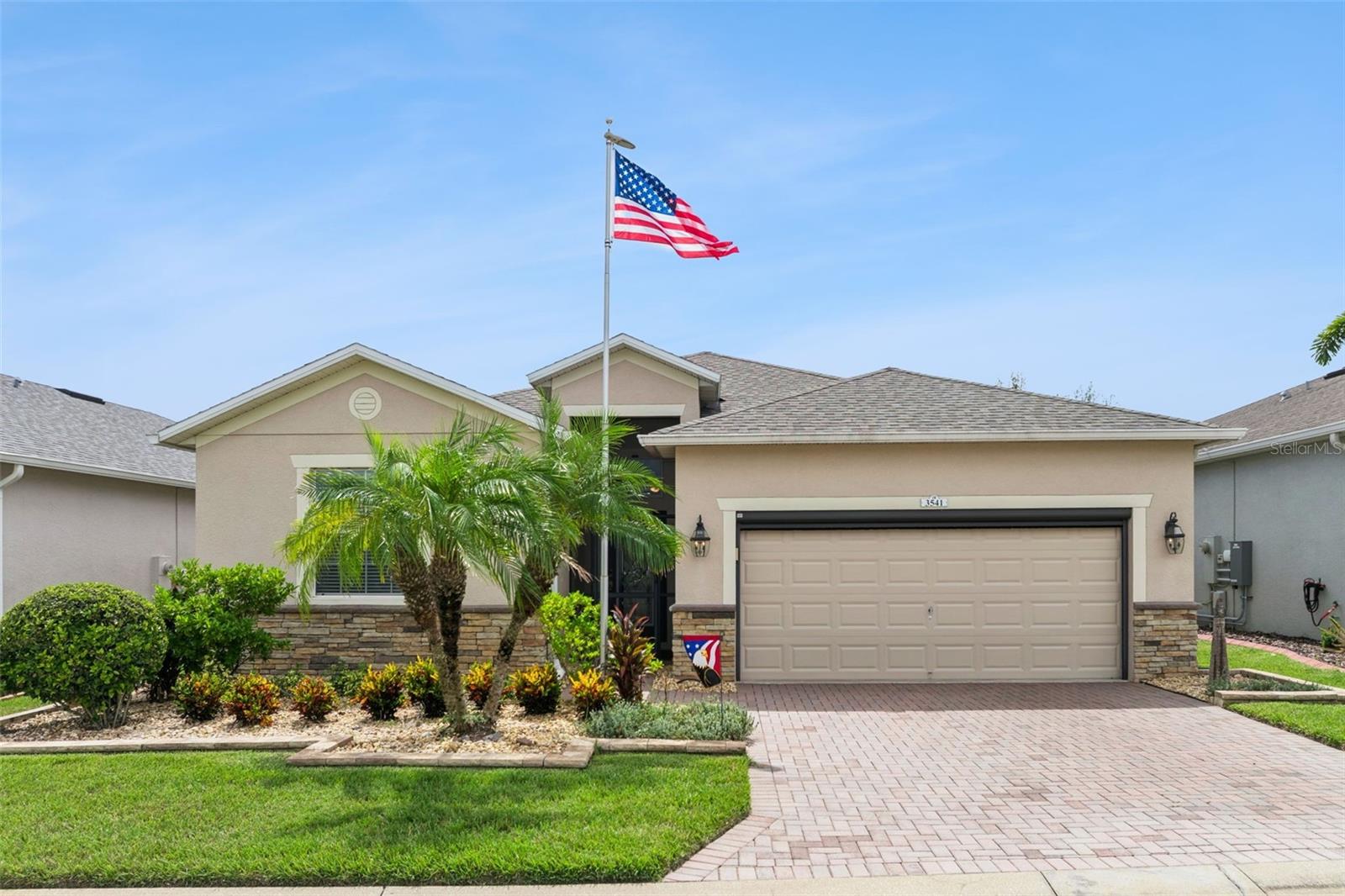 Listing photo 1 for 3541 Raleigh Dr