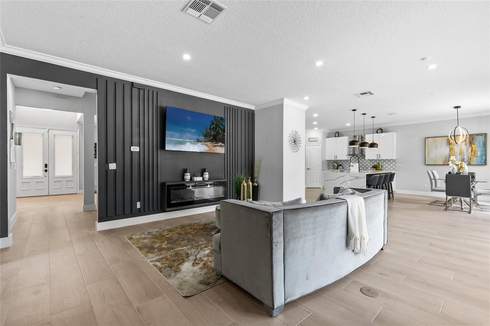 Listing photo 3 for 10542 Wittenberg Way
