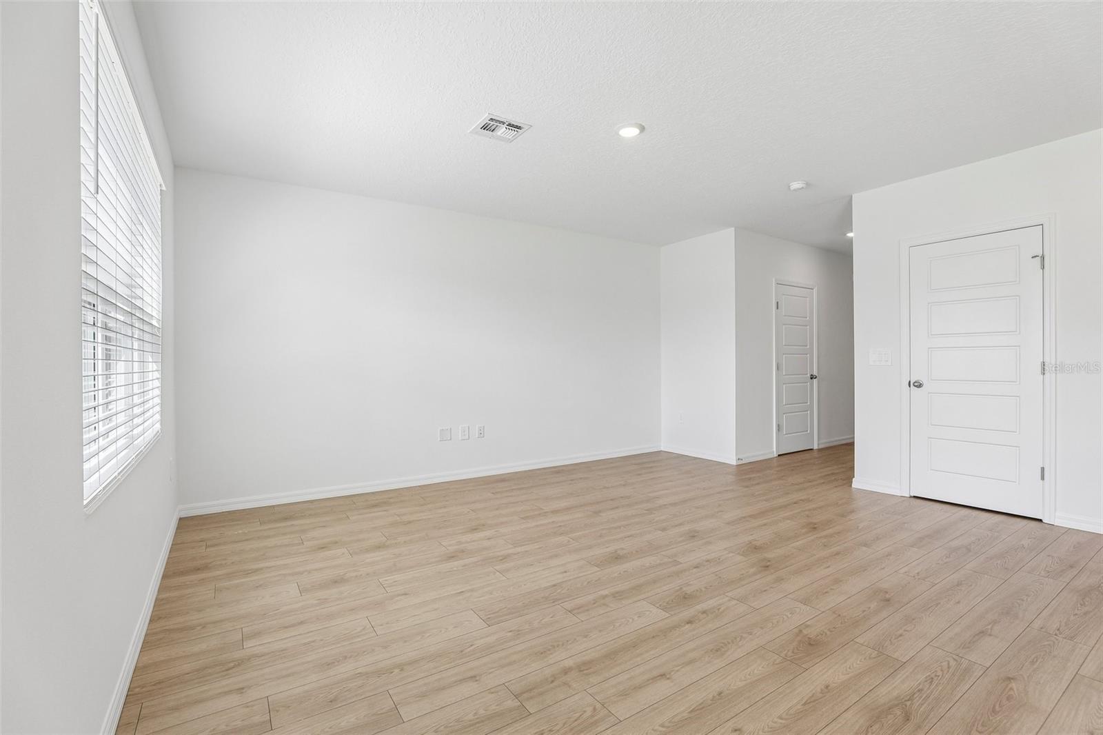 Listing photo 2 for 1248 Cumberland Trail Dr
