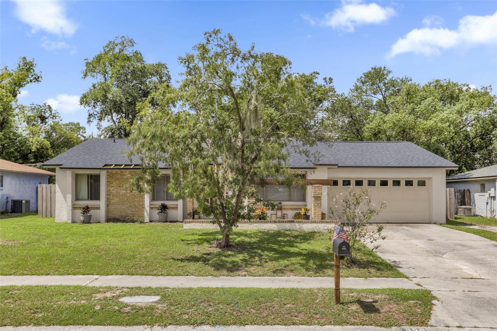 990 WAVERLY DRIVE