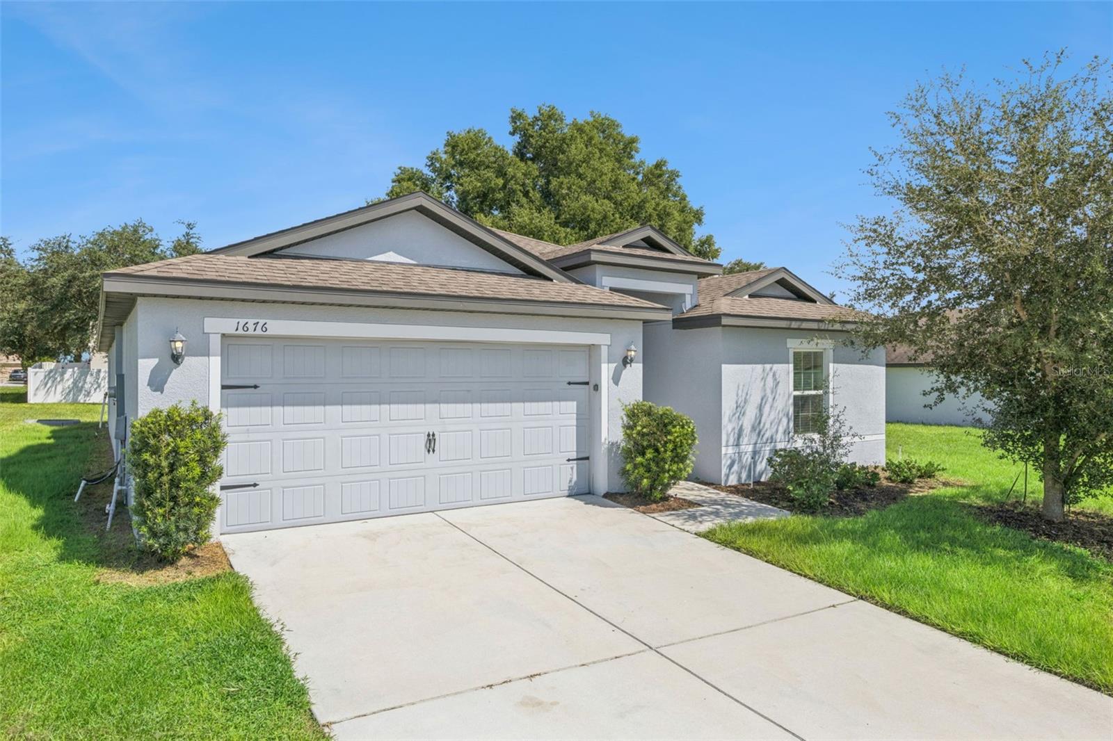 Listing photo 2 for 1676 Gopher Tree St