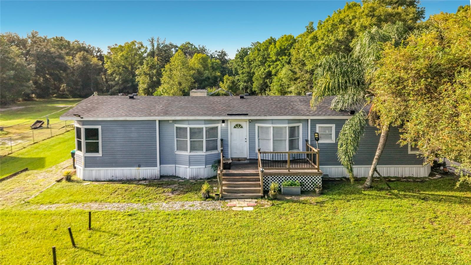 Listing photo 1 for 18452 Amityville Dr