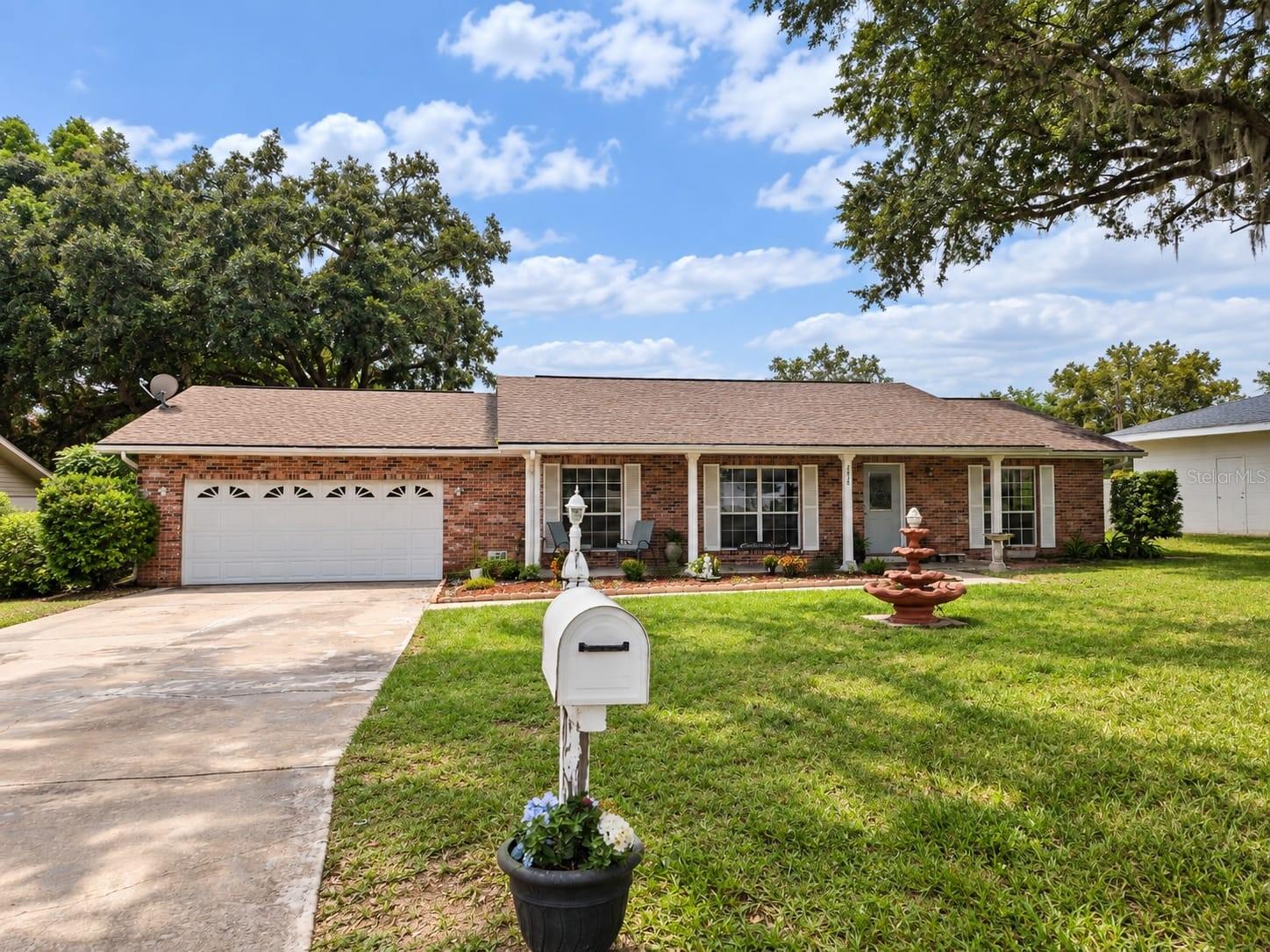 Listing photo 3 for 5838 Gibson Shores Dr