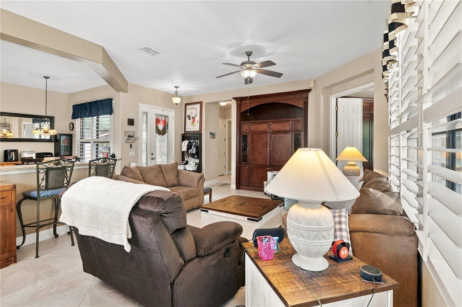 Listing photo 2 for 169 Indian Wells Ave