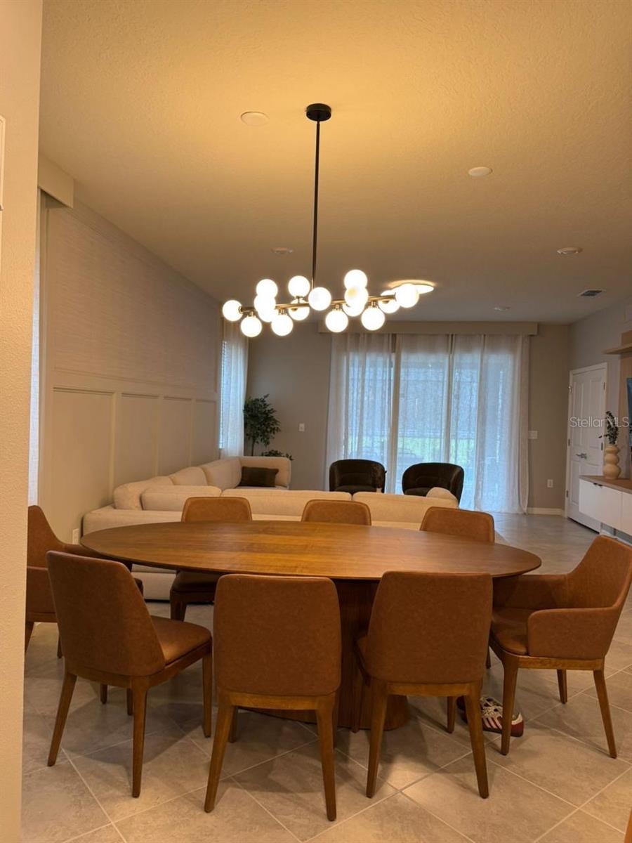 Listing photo 2 for 15882 Cape Coral Loop