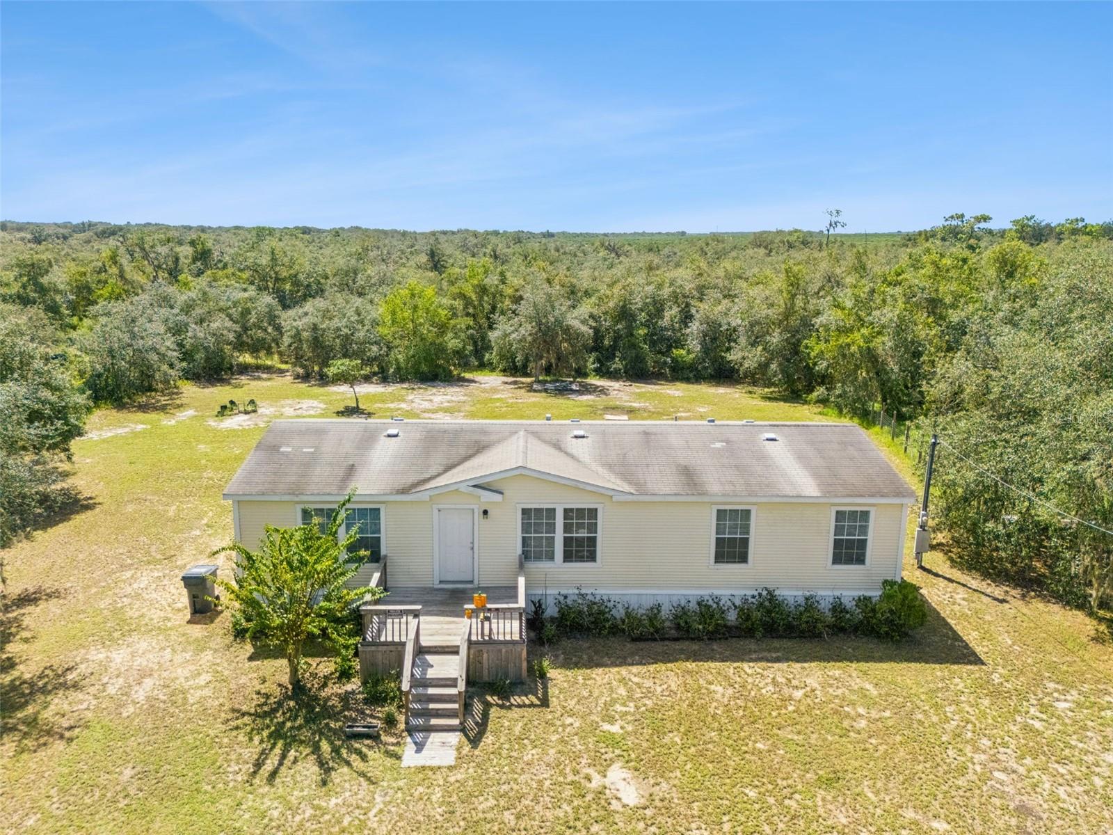Listing photo 3 for 2478 Buck Board Trl