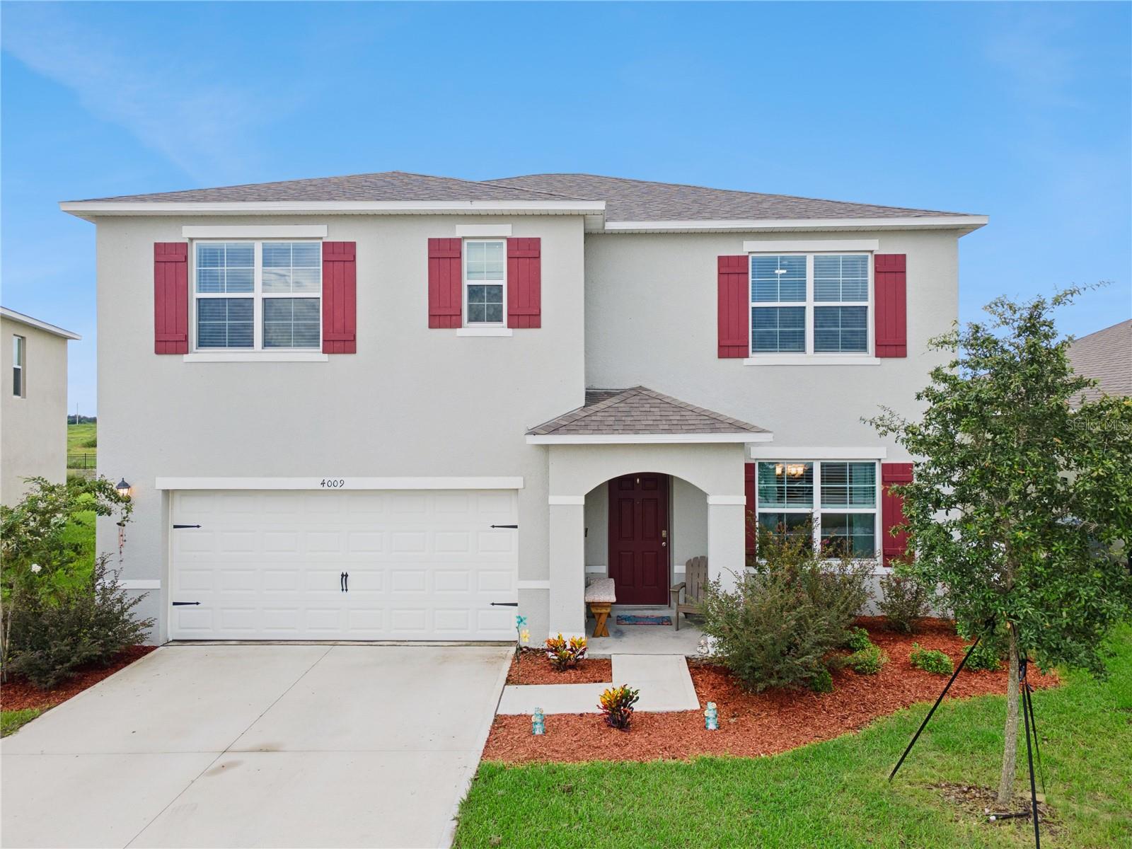 Listing photo 1 for 4009 Grey Heron Loop