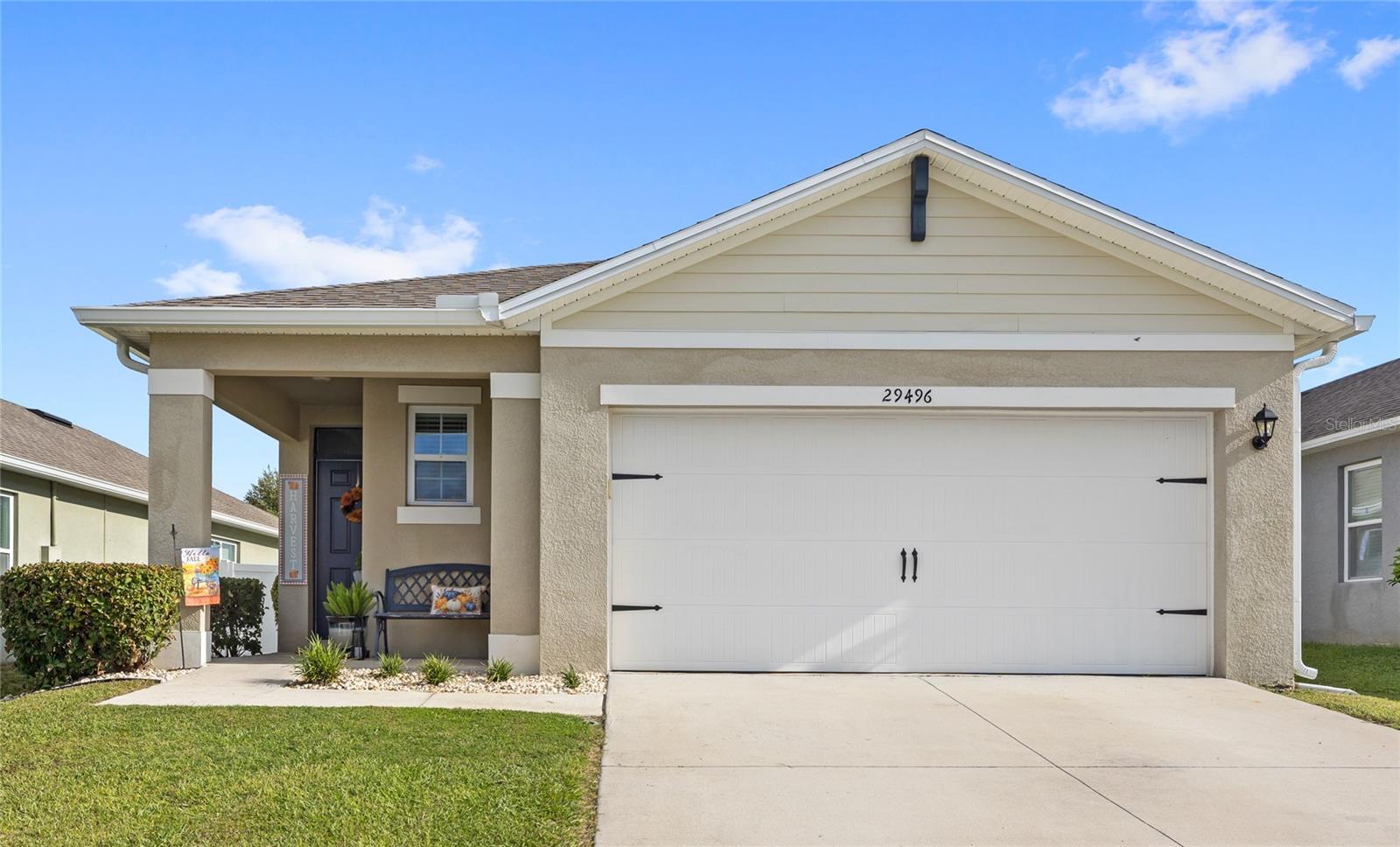 Listing photo 1 for 29496 Caspian St