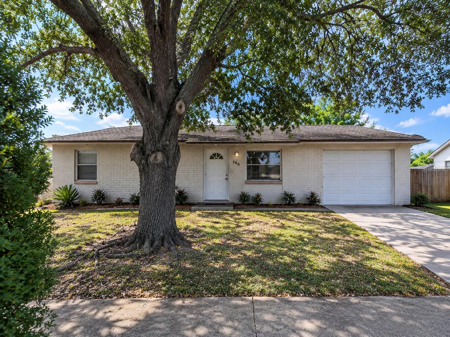 444 LAKE OPAL COURT