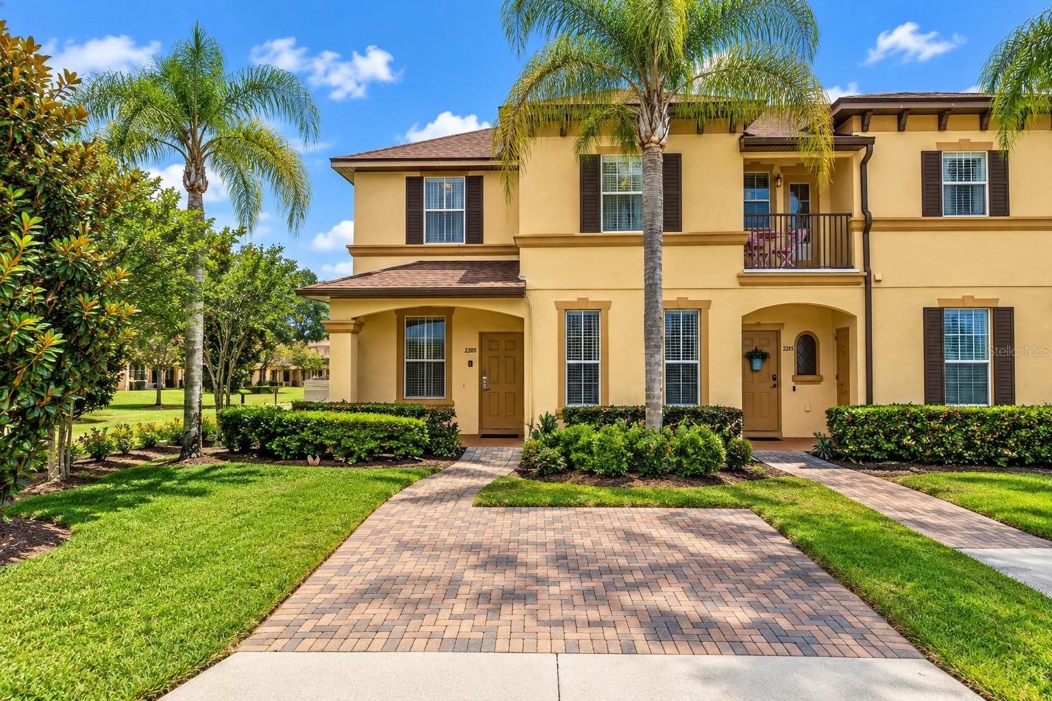 Listing photo 1 for 2205 Calabria Ave