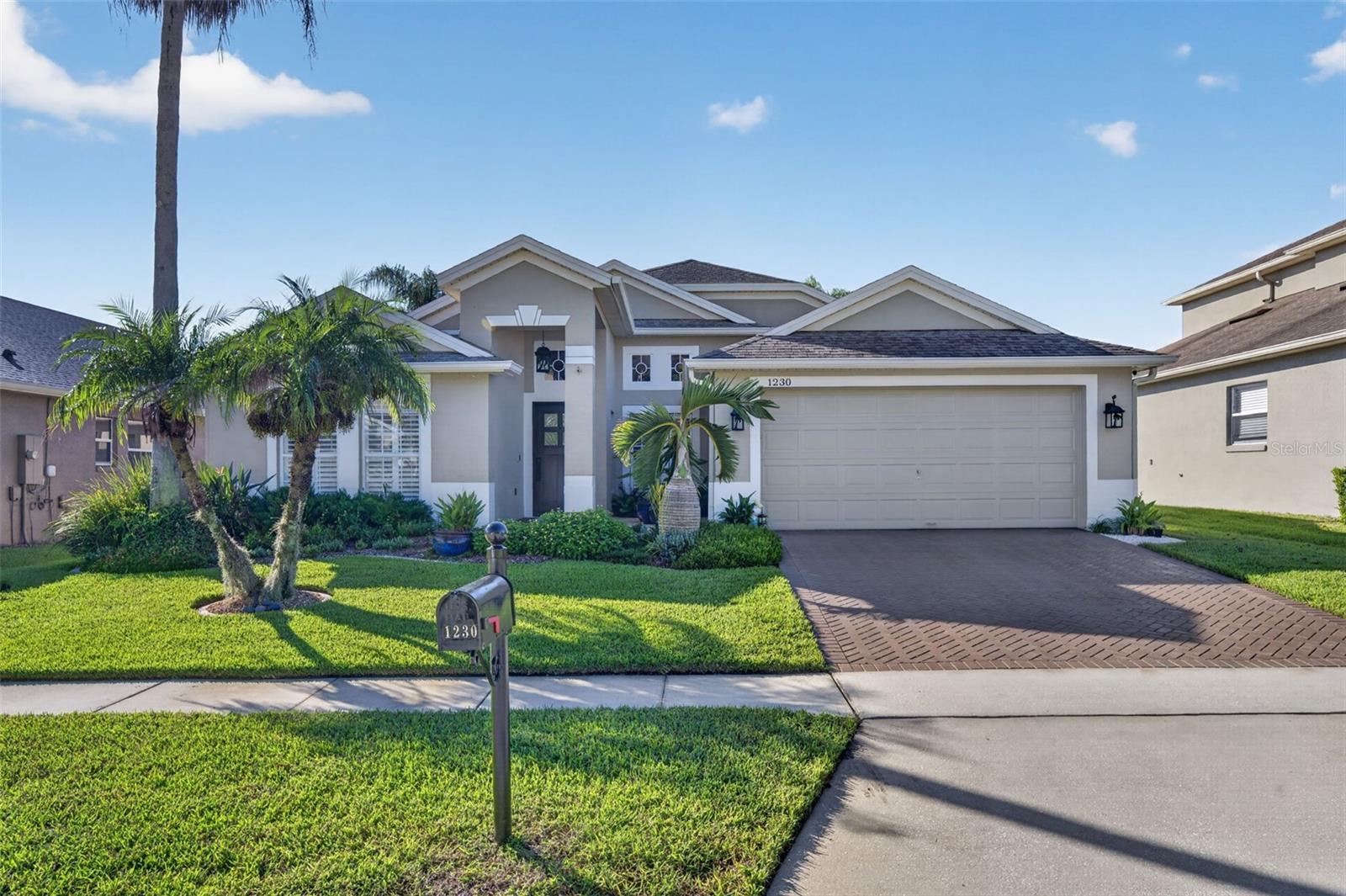 Listing photo 1 for 1230 Stone Harbour Rd