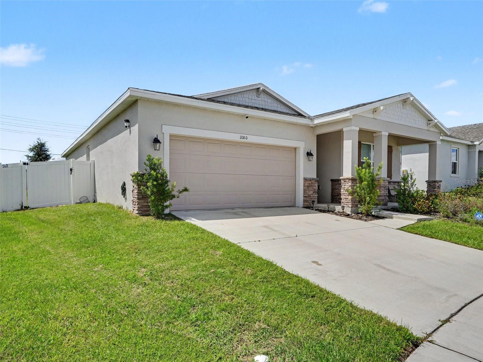Listing photo 2 for 1080 Patriot Loop