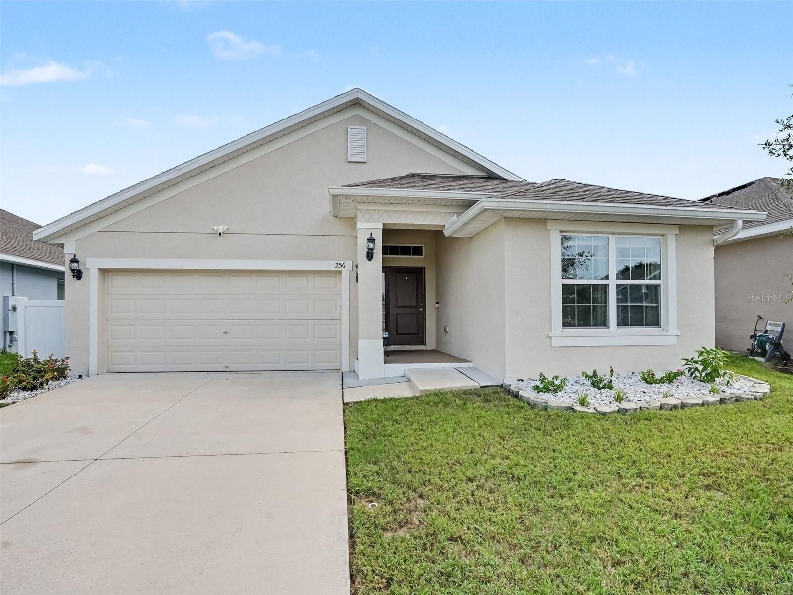 Listing photo 1 for 256 Krenson Bay Loop
