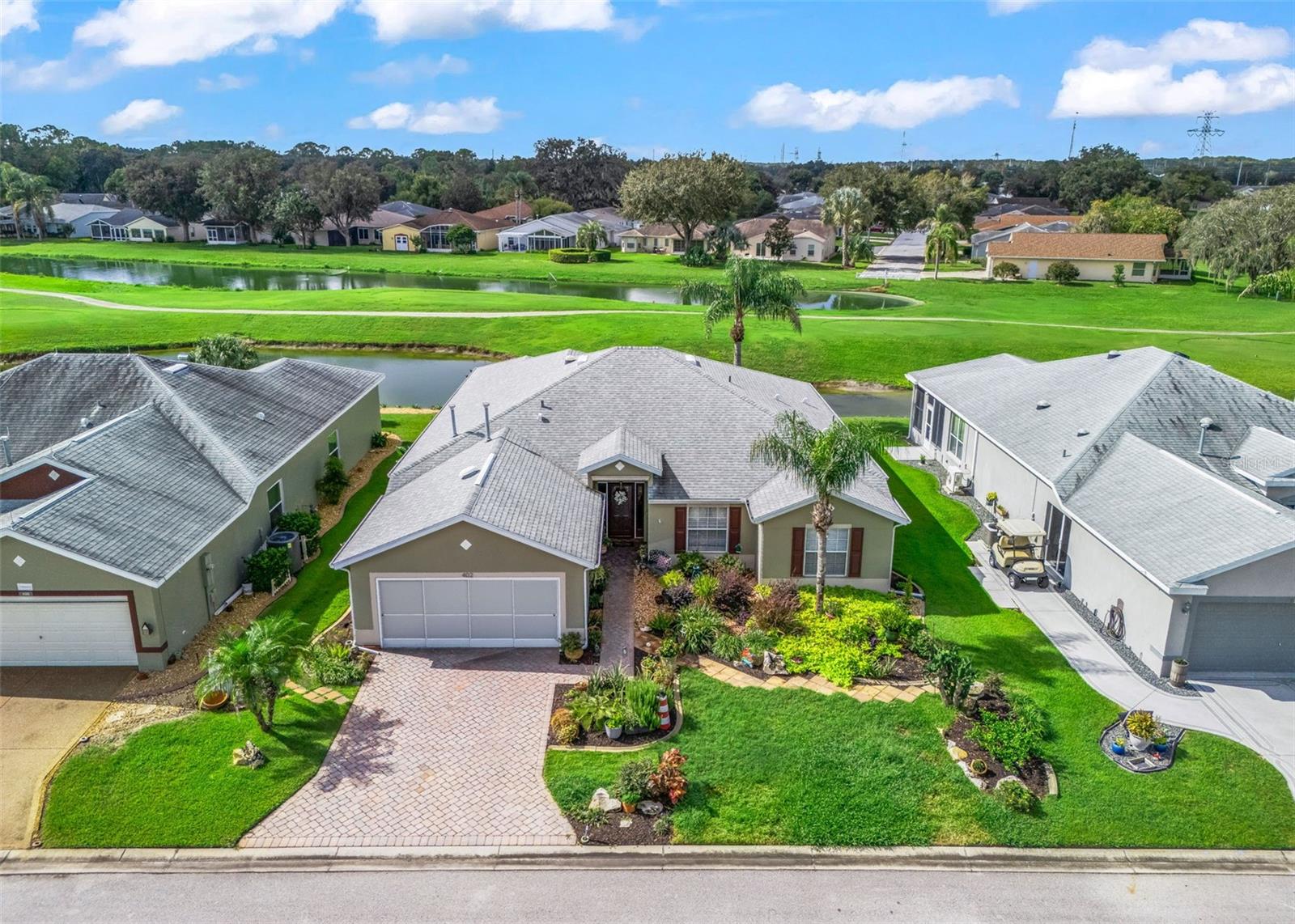 Listing photo 2 for 402 Grand Vista Trl