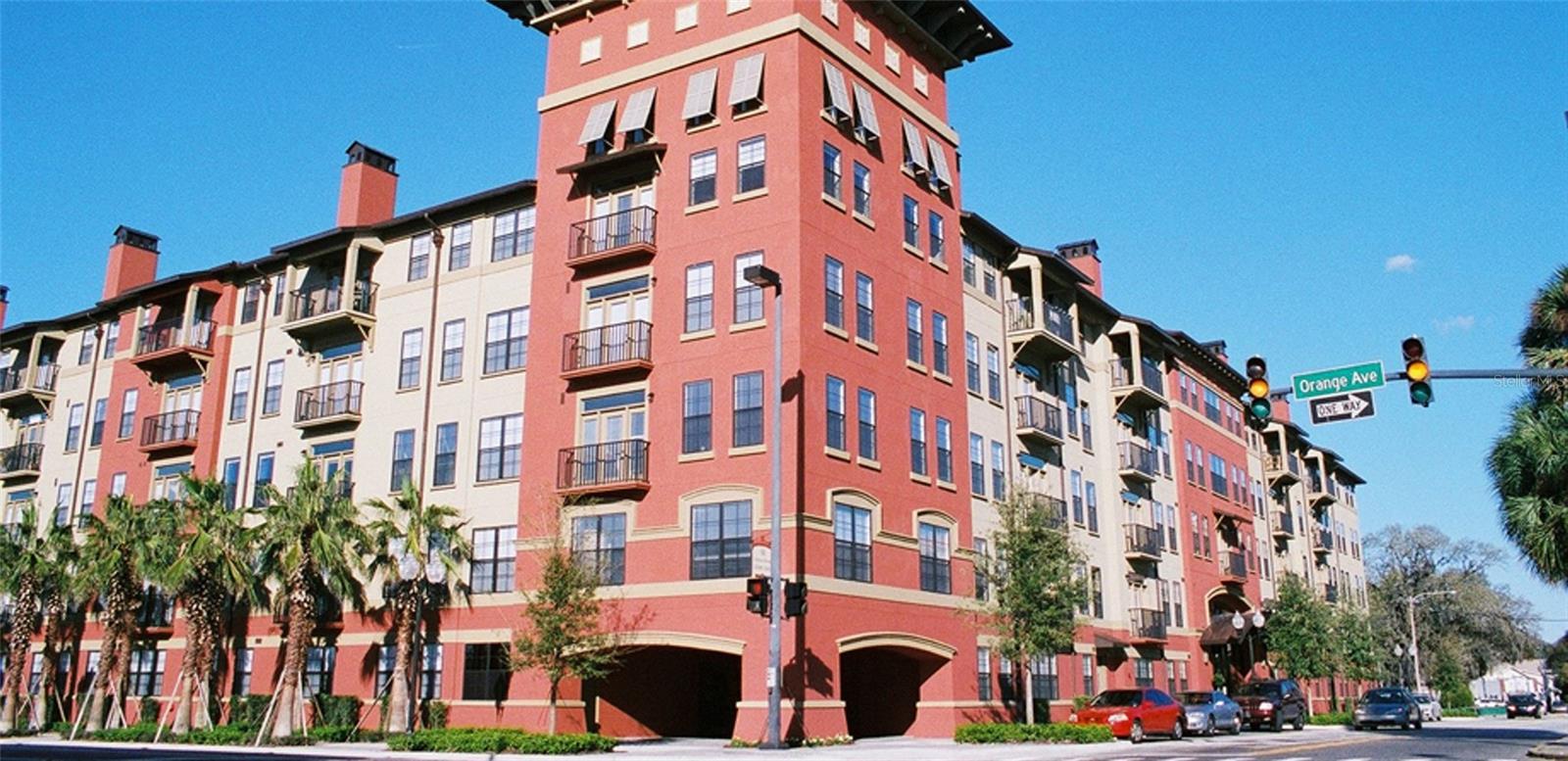 911 N ORANGE AVENUE Unit 235
