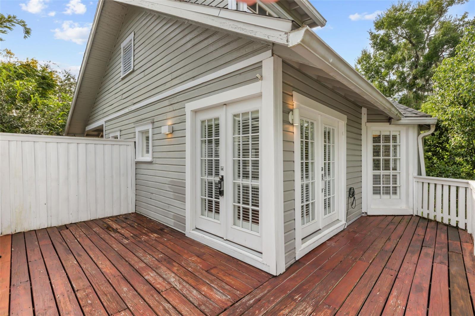 Listing photo 2 for 1306 S Pennsylvania Ave #5