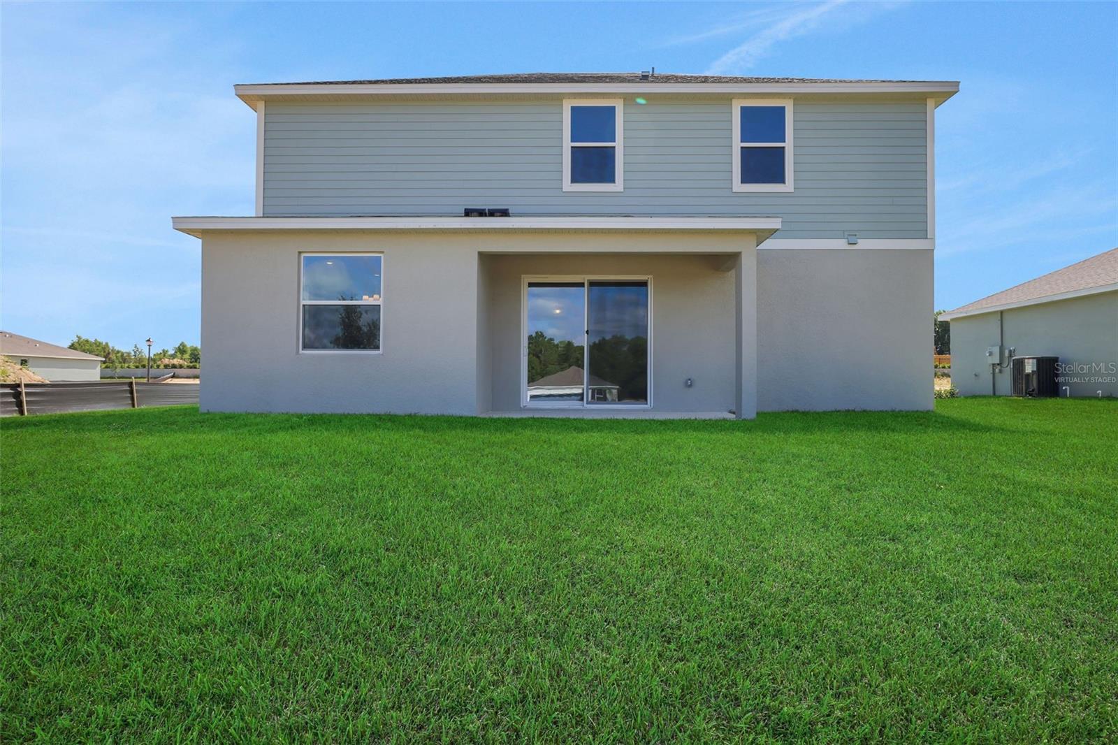 Listing photo 2 for 2956 Supermarine Rd