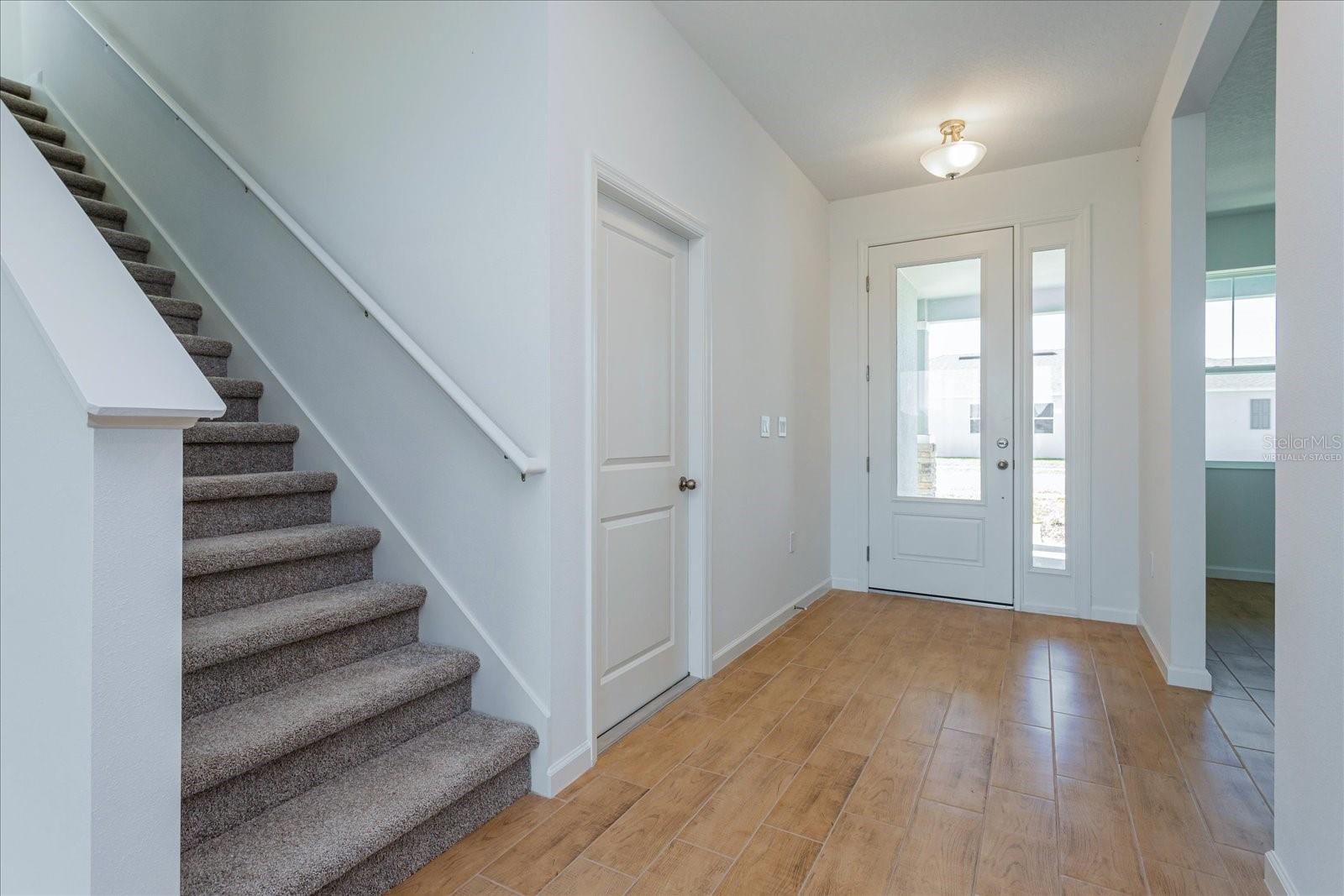 Listing photo 2 for 2908 Supermarine Rd