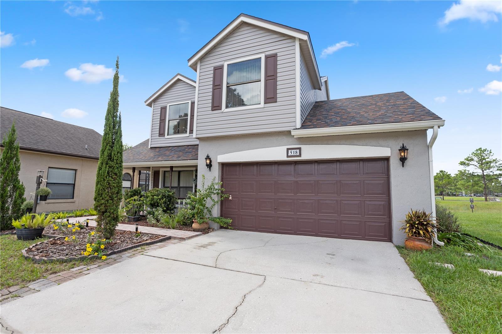 518 HUXFORD COURT