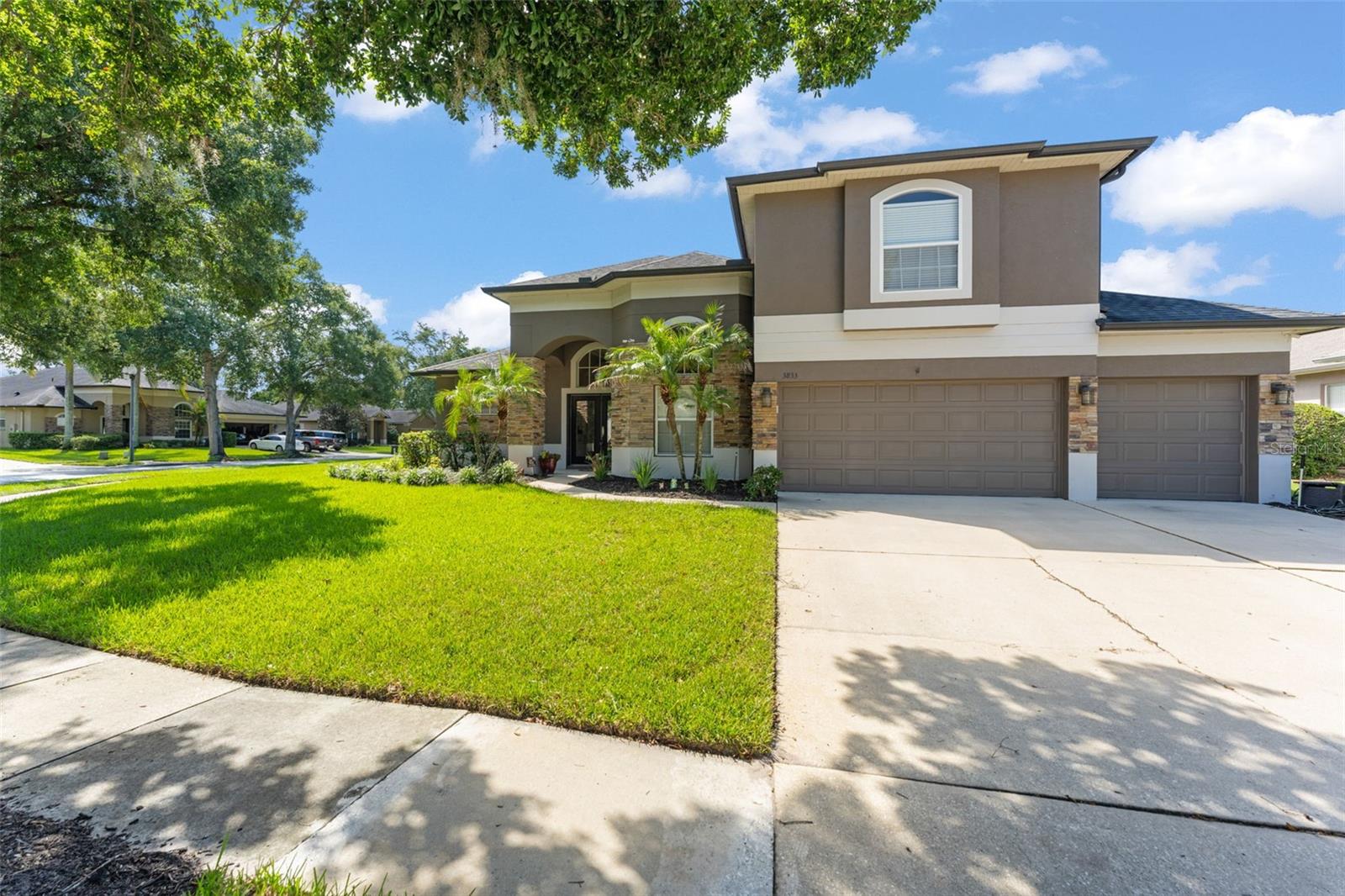 3833 EMERALD ESTATES CIRCLE