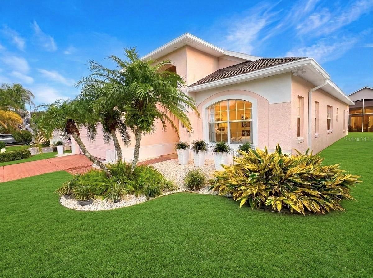Listing photo 1 for 201 Prather Dr