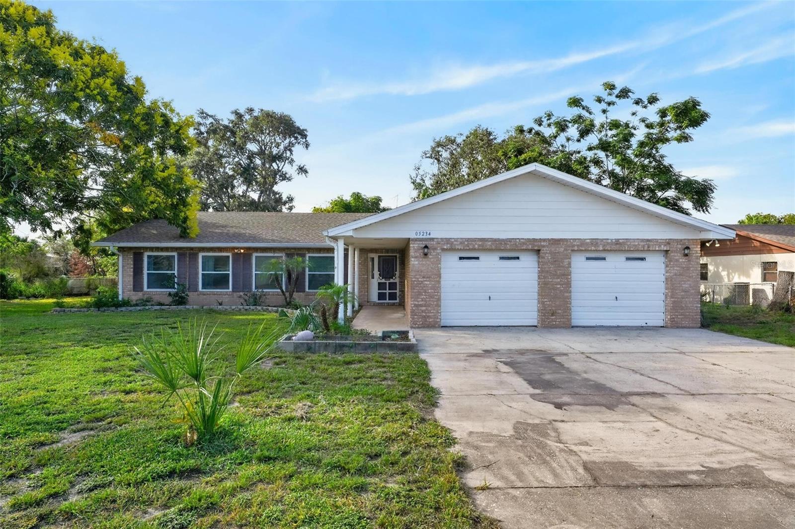 Listing photo 1 for 5234 Fredrick Rd