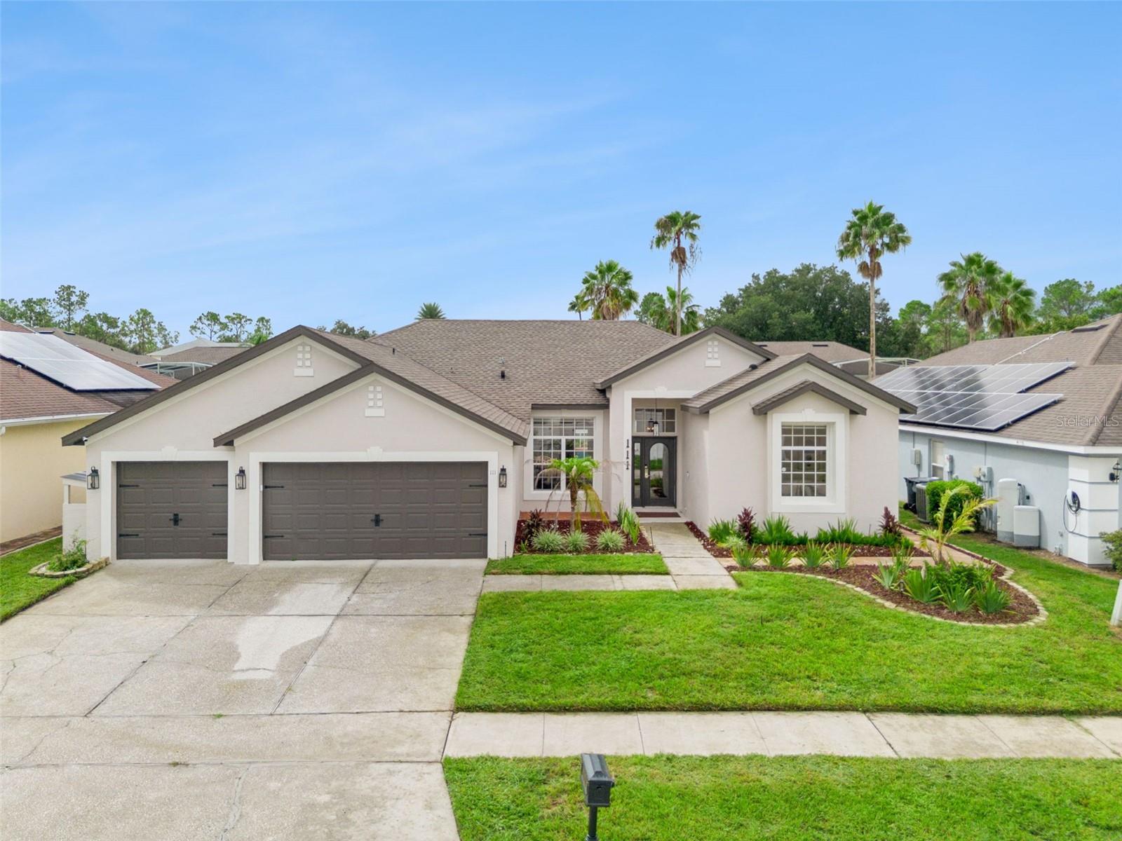 Listing photo 1 for 111 Nottingham Way