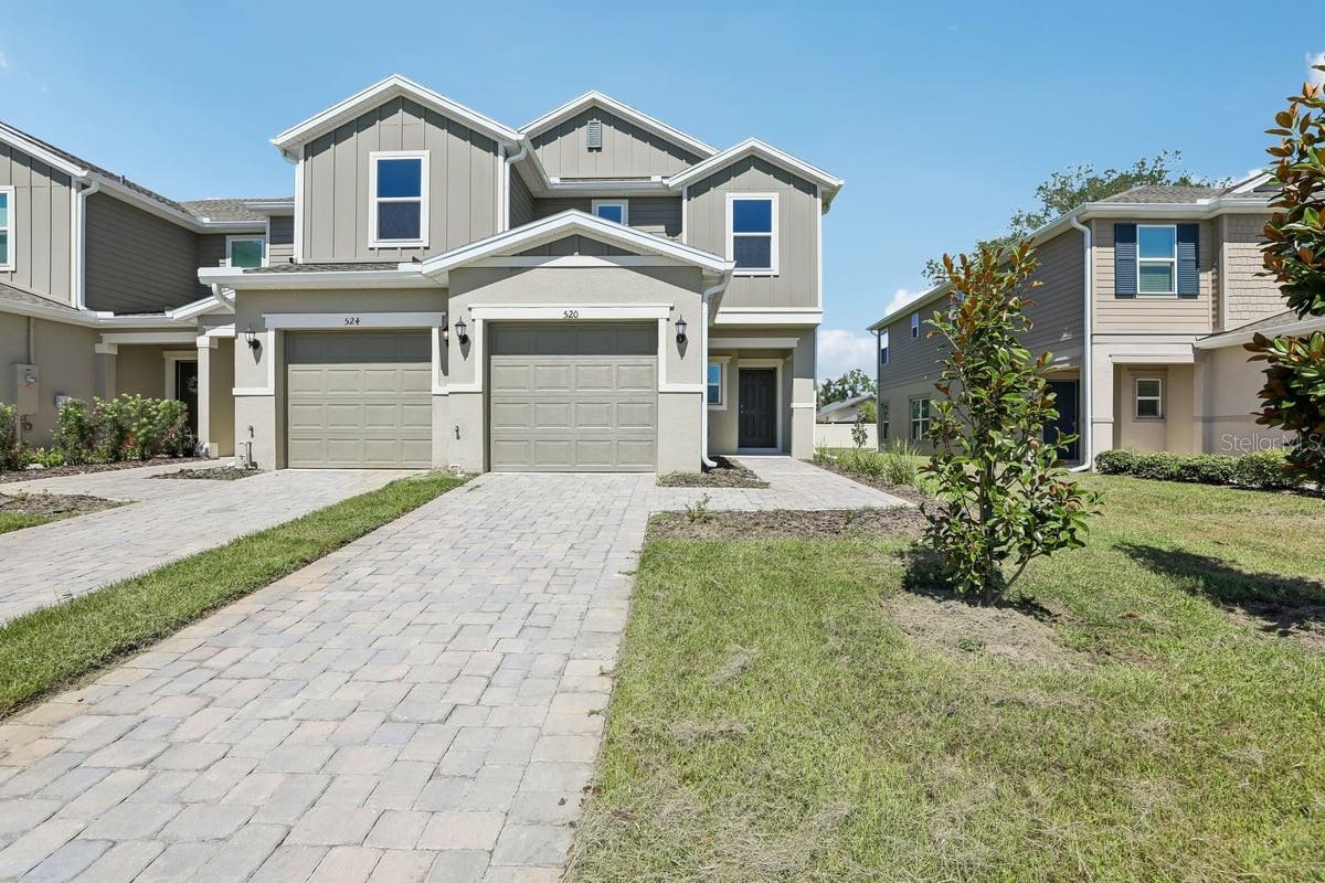 Listing photo 1 for 520 Pine Ridge Ct